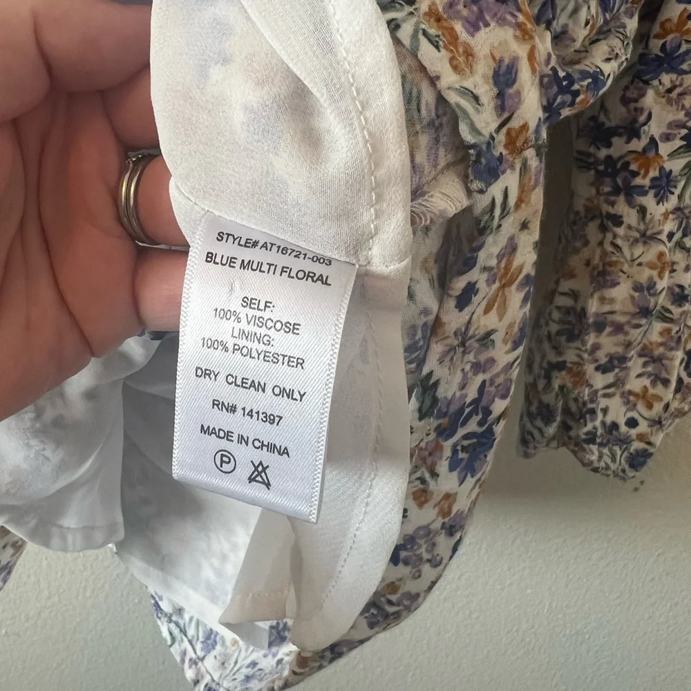 Revolve Astr the Label Floral Print Ruched Button Front Blouse Square Neck